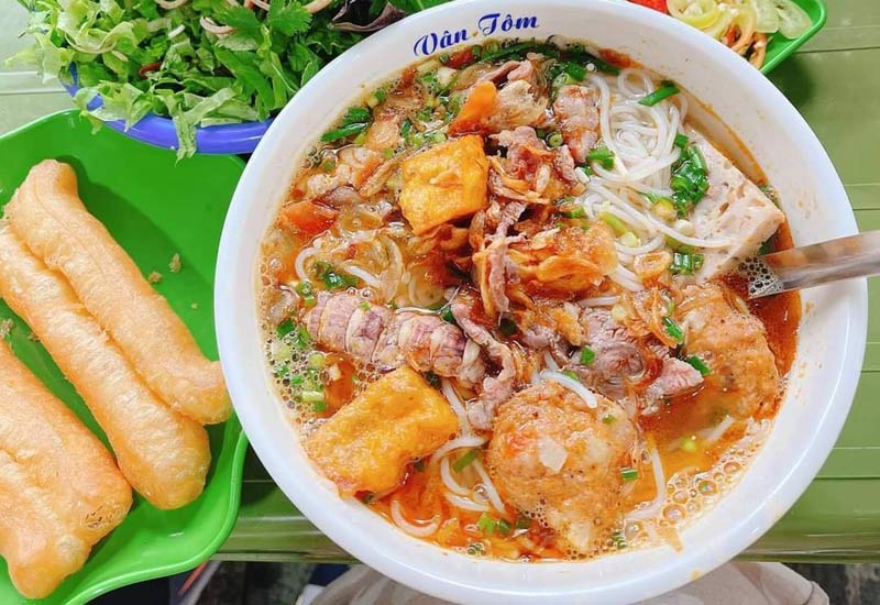 Vân Tôm Riêu Bề Bề Chả Cua - 33 Quán Thánh