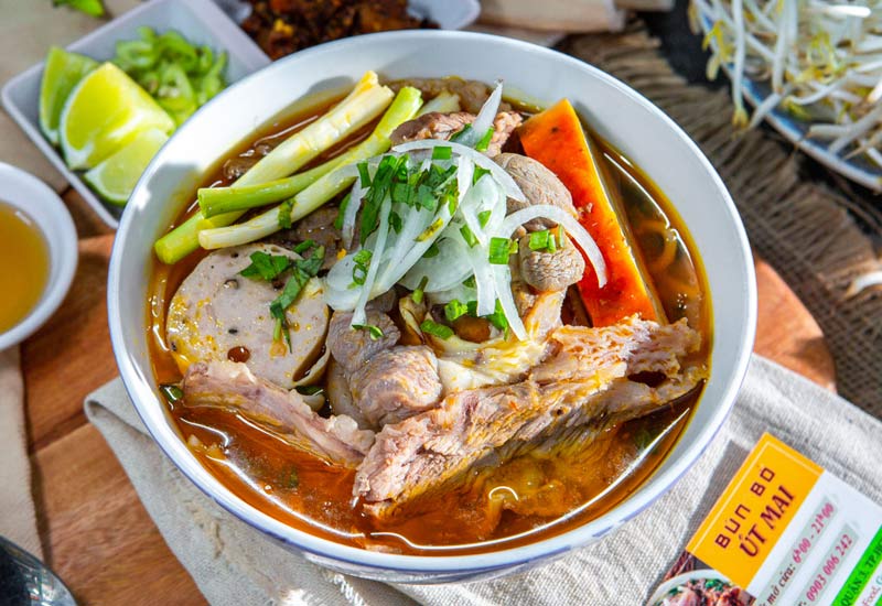 Bún Bò Huế Út Mai - 812/23 Trường Sa, Phường 14, Quận 3, Hồ Chí Minh