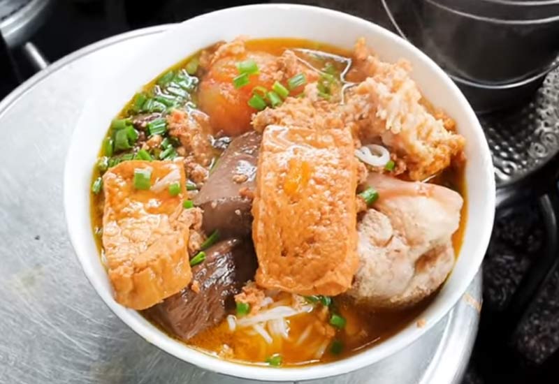 Bún Riêu Thu Nga - Lô Q 32 Nguyễn Hữu Hào, Quận 4