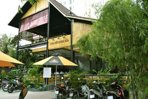 Nhà hàng Cơm Niêu Hoa Sữa Sài Gòn