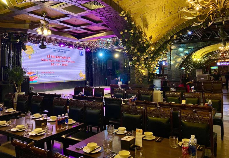 Nhà hàng Hầm De Paris - Nhà hàng sang trọng ở 9 Nguyễn Xuân Linh, Hà Nội