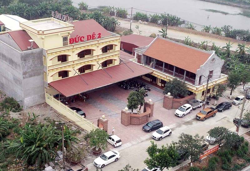 Nhà Hàng Đức Dê - đường Trần Nhân Tông, Thành phố Ninh Bình