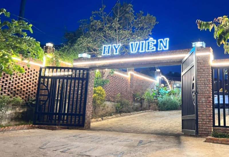 Hy Viên Quán - Nhà hàng sân vườn ở Huế