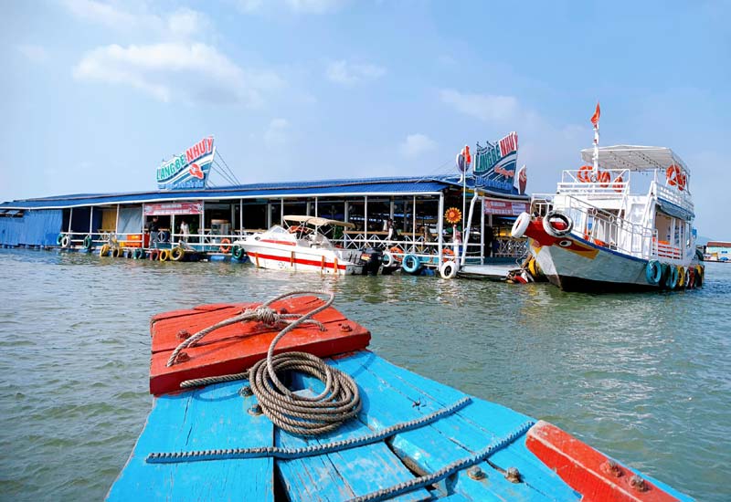 Làng Bè Như Ý - Nhà hàng Hải sản trên Sông Chà Và, xã Long Sơn