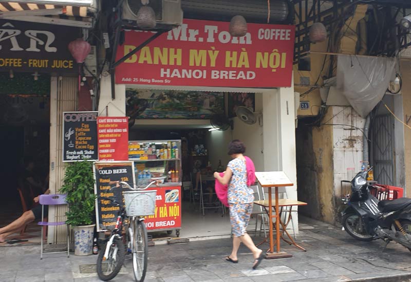 Mr. Tom - Bánh Mỳ Hà Nội - 25 Hàng Buồm