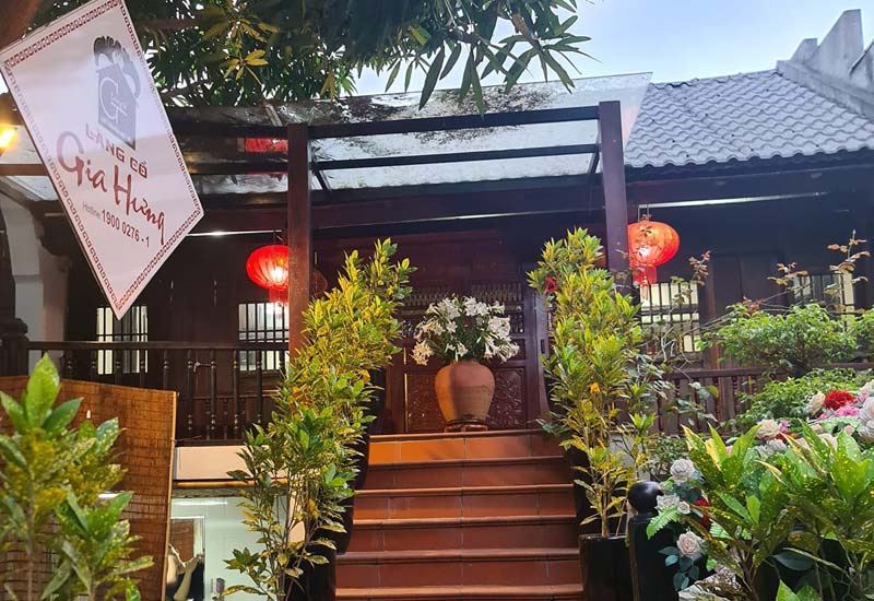 Nhà hàng Làng cổ Gia Hưng - Nhà hàng Lớn sang trọng tại Thành phố Nam Định