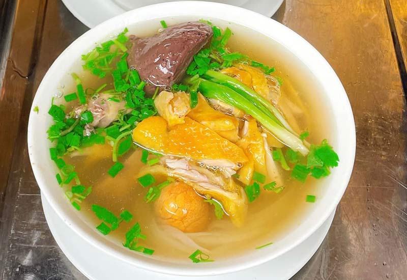 Phở Gà Bảo Khánh - Phở Gà Huyền Hương ở 20 Báo Khánh, Hà Nội