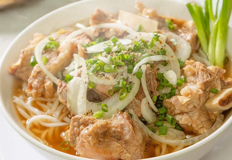 Phở Huỳnh Trâm - 979 Kha Vạn Cân