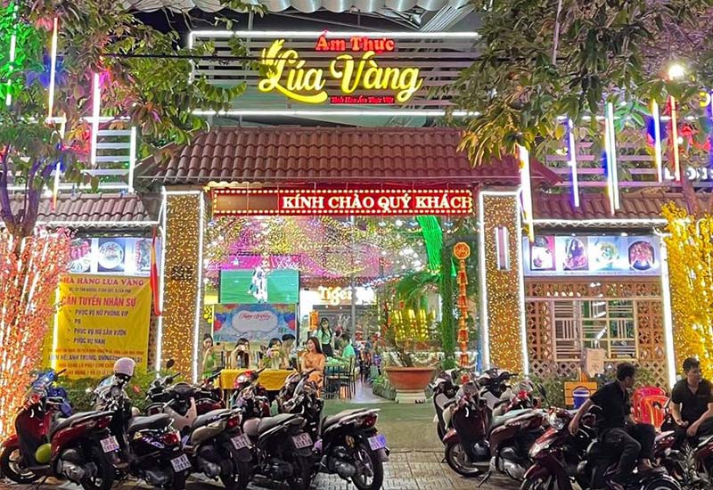 Ẩm Thực Lúa Vàng - 52 Tân Hương, quận Tân Phú