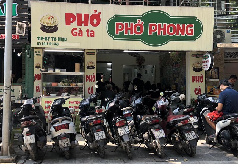 Phở Phong - Quán Phở Gà Ta tại 112 B7 Tô Hiệu, Hà Nội