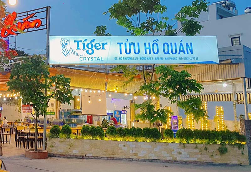 Tửu Hồ Quán - Hồ Phương Lưu