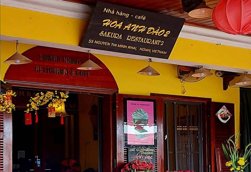 Nhà hàng Cafe Hoa Anh Đào 2 tại 55 Nguyễn Thị Minh Khai, Thành phố Hội An