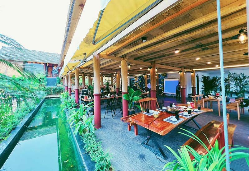 Nhà hàng Rose Villas tại Thôn Mít, xã Yên Bài, huyện Ba Vì, Hà Nội