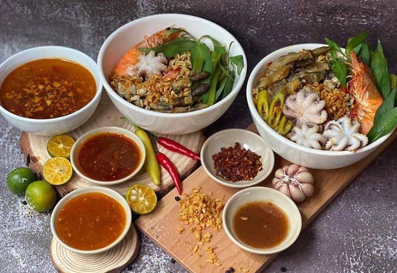 Mì Ốc Hến Dì Lan 2/5 Ngô Văn Sở, Phường 13, Quận 4, Thành phố Hồ Chí Minh