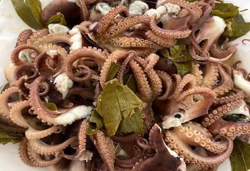 Nhà Hàng Úy Thanh Cô Tô 33 Đường Lê Quý Đôn, Khu 3, Thị Trấn Cô Tô, Quảng Ninh