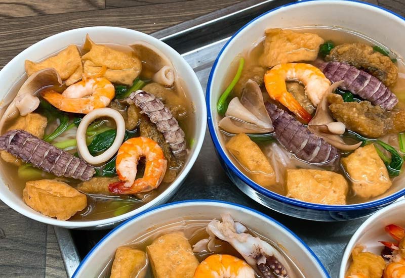 Bún Thái Hải Sản Long Thủy 129B Nguyễn Ngọc Vũ, Trung Hoà, Cầu Giấy, Hà Nội