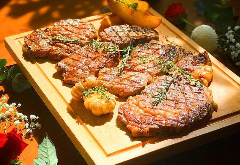 Topping Beef Steakhouse 16L Lê Ngô Cát, Phường 7, Quận 3, Thành phố Hồ Chí Minh