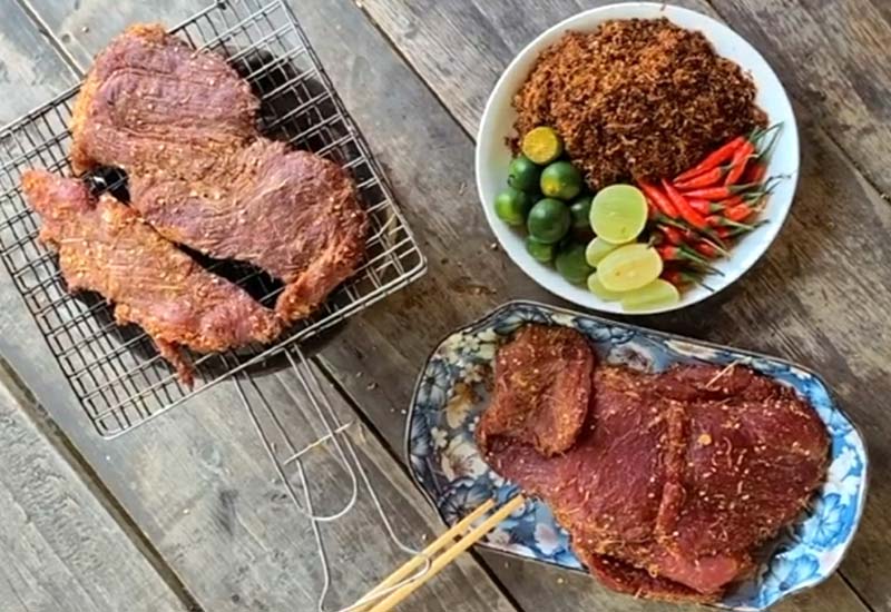 Bò một nắng Mười Đức 45 Thống Nhất, Thị trấn Phú Túc, Huyện KrôngPa, Gia Lai