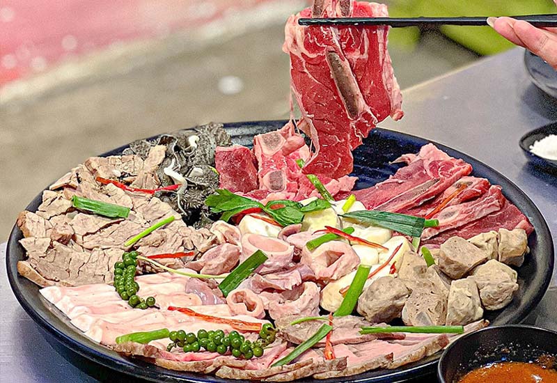 Lẩu Bò Tự Do 19 ngõ 10 Nguyễn Văn Huyên, Cầu Giấy, Hà Nội