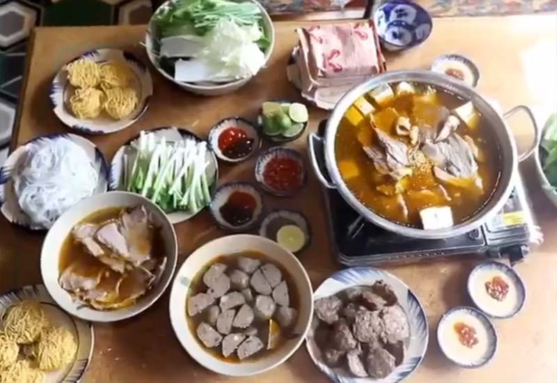Lẩu Bò Nhà Gỗ tại Đường Hùng Vương Nối Dài, Thành phố Mỹ Tho, Tiền Giang