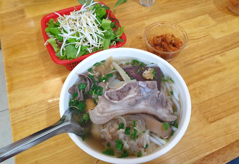 Bún bò Huế An Cựu - 151 Đội Cấn
