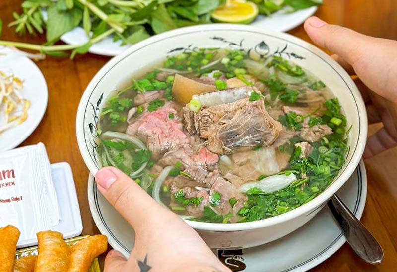 Phở Việt Nam 14 Phạm Hồng Thái, Phường Bến Thành, Quận 1, TP. Hồ Chí Minh