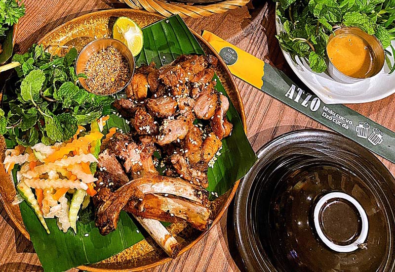 Nhà hàng Atzo Beer 02 Lê Phụng Hiểu, Tràng Tiền, Hoàn Kiếm, Hà Nội