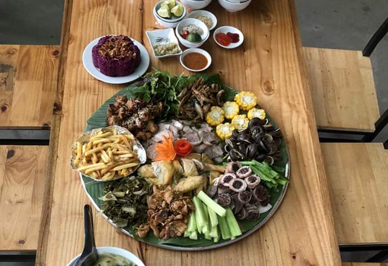 Nhà Hàng Hợp Thủy tại tiểu khu 2, trung tâm thị trấn Mai Châu, tỉnh Hoà Bình
