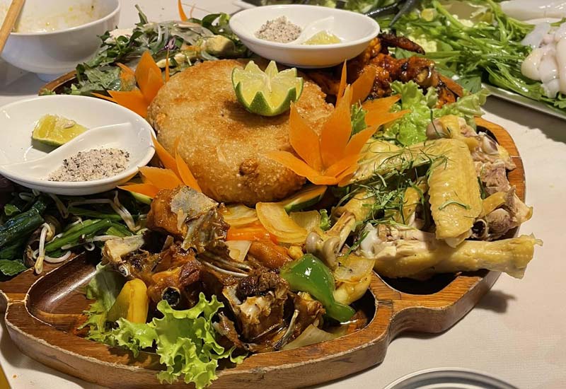 Hoàng Gia Garden Restaurant tại hẻm 99 Lê Đại Hành, P. Thống Nhất, Thành phố Pleiku, Gia Lai