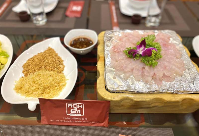 Anh & Em Restaurant tại Ngõ 2 phố Trần Quang Sơn, Liên Bảo, Thành phố Vĩnh Yên, Vĩnh Phúc