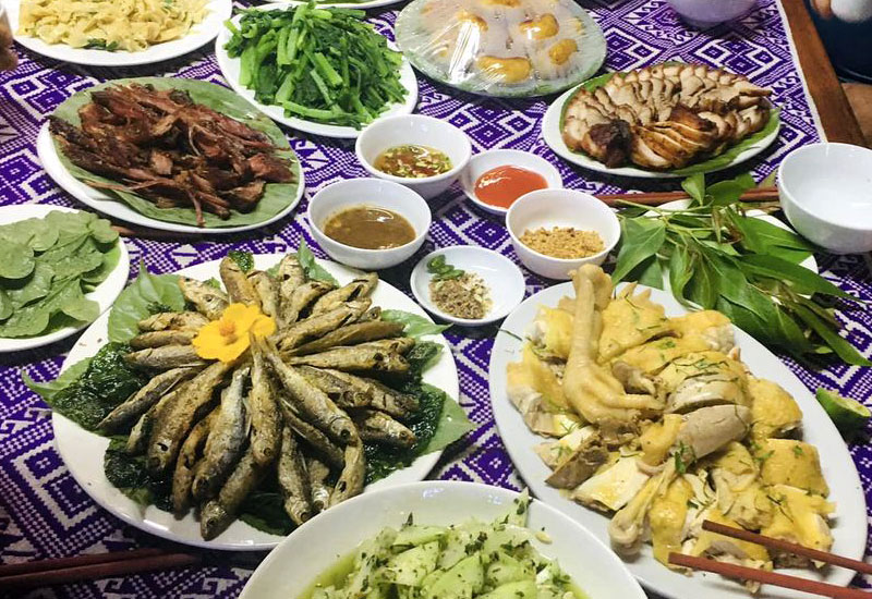 Nhà hàng gần Thác Dải Yếm tại số 07 Bản Vặt, Mường Sang, Mộc Châu, Sơn La