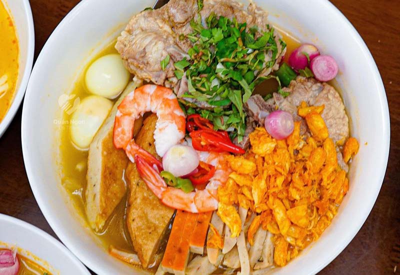 Địa chỉ Bánh Canh Bà Sen 221 Nguyễn Chí Thanh, P. Hải Châu 1, Q. Hải Châu, TP. Đà Nẵng