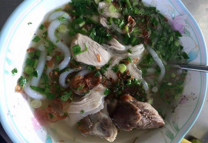 Thuý Bánh Canh Long Hương 667A P. Long Hương, TP. Bà Rịa, Bà Rịa - Vũng Tàu