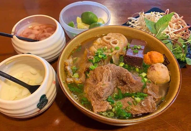 Thọ Viên - Bún Bò Huế 55 Hoàng Cầu, Đống Đa, Hà Nội