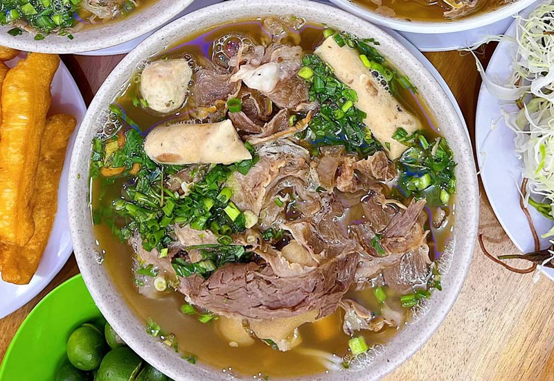 Bún Bò Huế Ngự Bình 386 Trần Phú, Từ Sơn, TP. Bắc Ninh