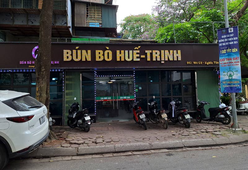 Quán Bún Bò Huế Trịnh Cơ Sở 1 - 108 C2 Nghĩa Tân, Cầu Giấy, Hà Nội