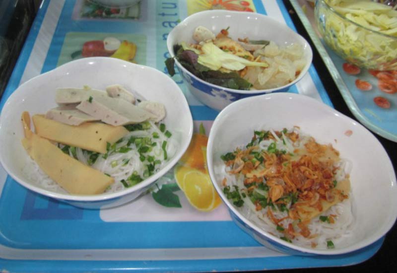 Bún Chả Cá Ngọc Liên 379 Nguyễn Huệ, Trần Phú, Thành phố Qui Nhơn, Bình Định