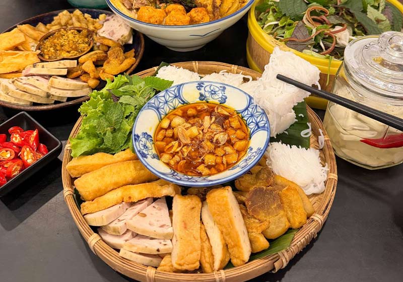 Mị Khoái Restaurant 7 Dã Tượng, Hoàn Kiếm, Hà Nội