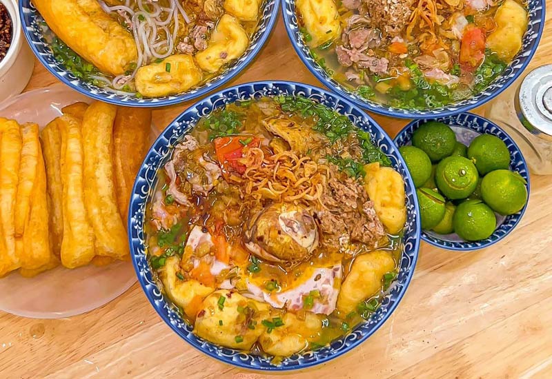 Quán Bún Riêu Cua Tuấn Anh 37 Hồng Mai, Hai Bà Trưng, Hà Nội