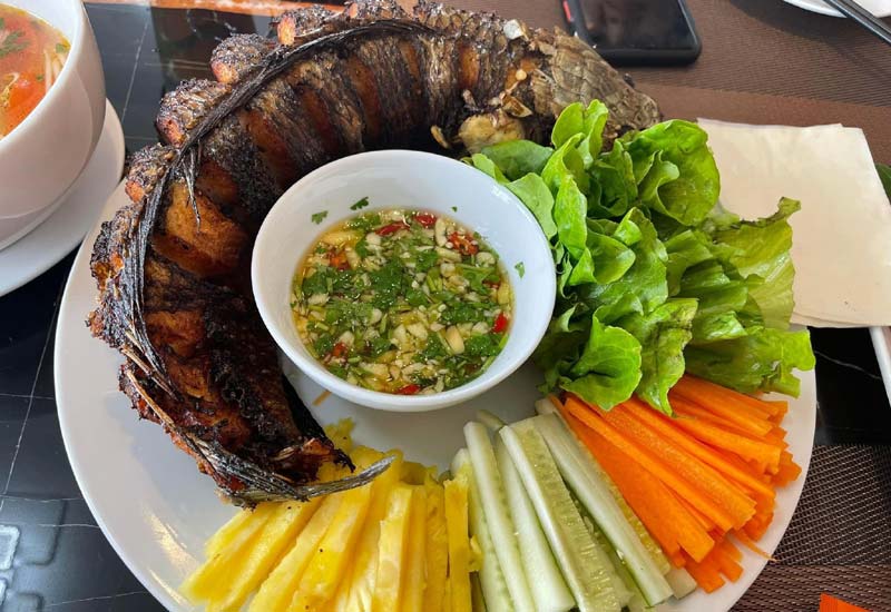 Nhà hàng Tam Cốc Memory tại Ninh Hải, Hoa Lư, Ninh Bình