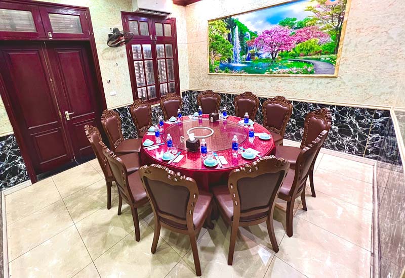 Nhà Hàng Thứ Cò - Chim To Dần ở Cổng chính CV Cầu Giấy, 102 Khúc Thừa Dụ, Cầu Giấy, Hà Nội