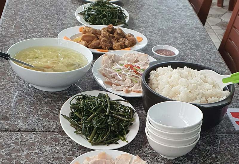 Quán Bò Vàng - Phở - Nướng - Lẩu 34 Hùng Vương, Phường 10, Thành phố Đà Lạt