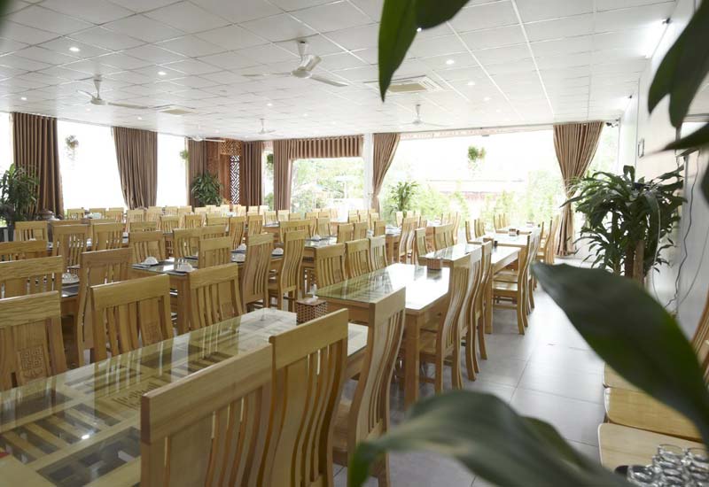 Nhà hàng Phúc Hương Viên tại Km11+600, thôn Tân Long, Hồ Sơn, Tam Đảo, Vĩnh Phúc