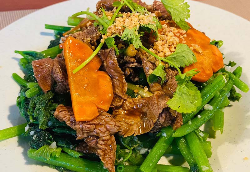 Phố Ẩm Thực Hương Biển tại A63 Đại Lộ Hùng Vương, Phú Thủy, Phan Thiết, Bình Thuận