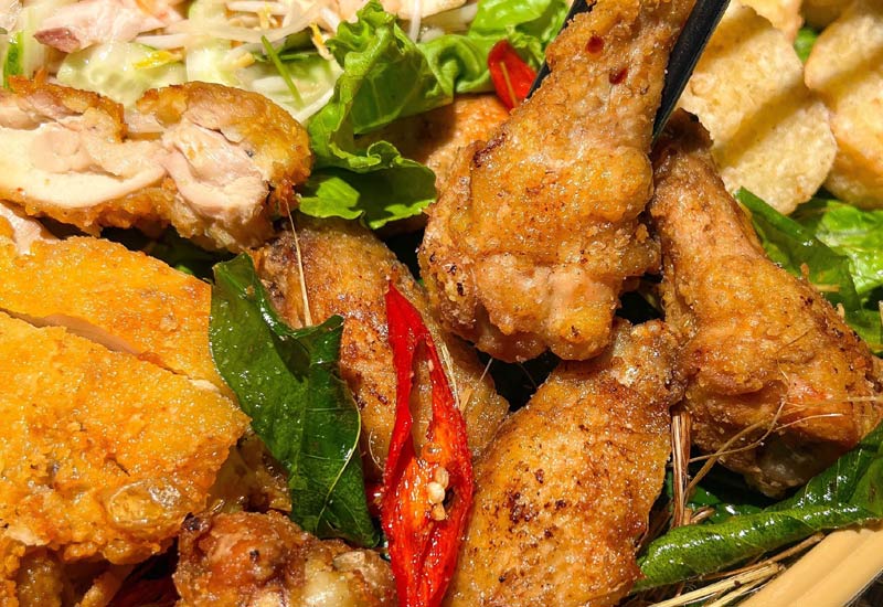 Nhà hàng Chicken Society 51 Xuân Diệu, Tây Hồ, Hà Nội