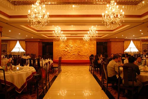 Nhà hàng Hải Cảng tại Tầng 7, tòa nhà M5, 91 Nguyễn Chí Thanh, Đống Đa, Hà Nội