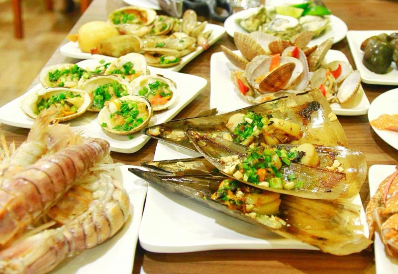 Buffet Chef Dzung Tầng 3, Số 71 Nguyễn Chí Thanh, Đống Đa, Hà Nội