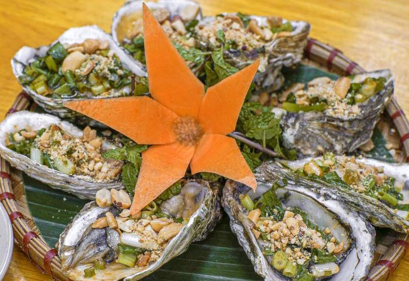 Làng Hải Sản 817 Nguyễn Tất Thành, Xuân Hà, Thanh Khê, Đà Nẵng