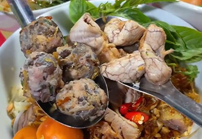 Phở Gà Quang Thắng 61 Bảo Linh, Phúc Tân, Hoàn Kiếm, Hà Nội