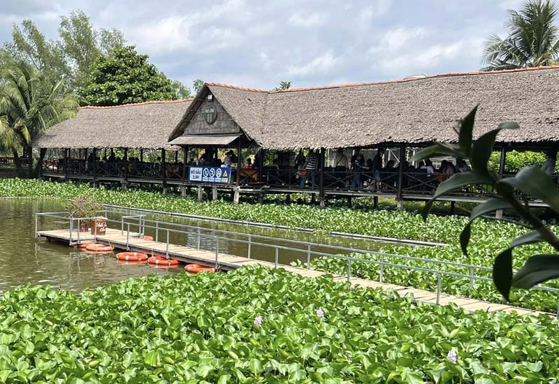 Nhà hàng Cồn Phụng Bến Tre - Xã Tân Thạch, huyện Châu Thành